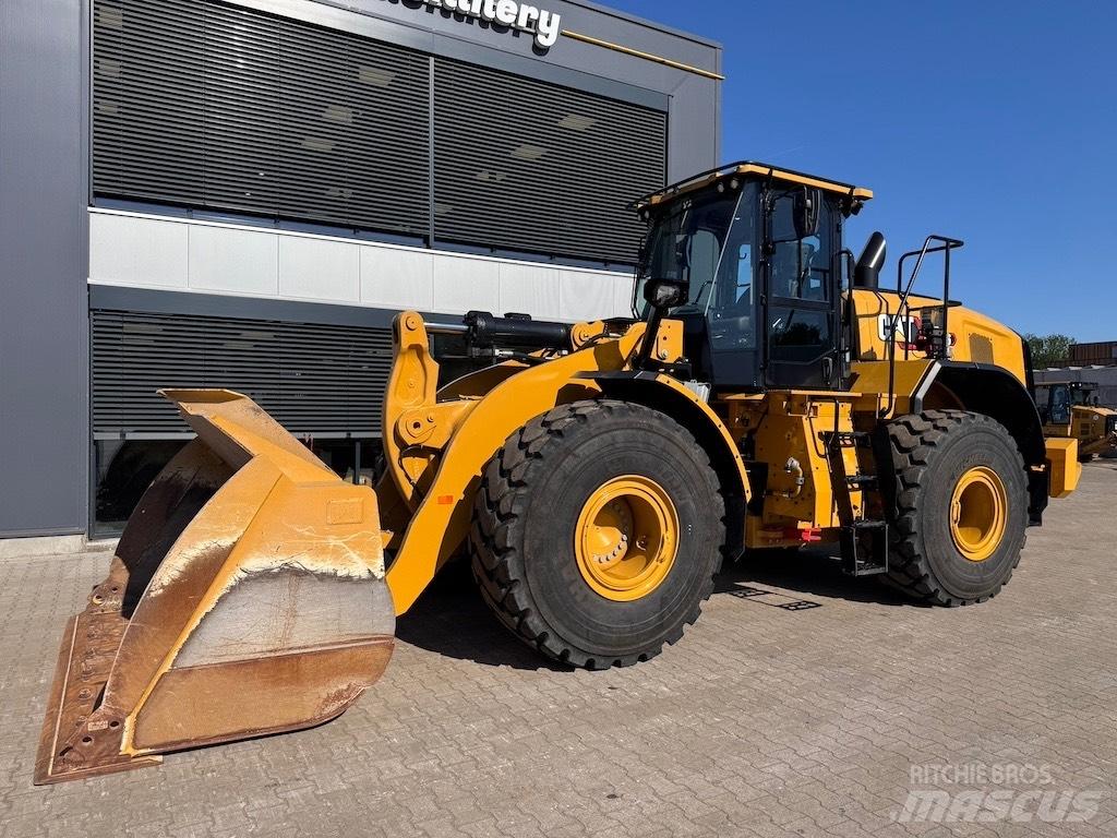 CAT 966 Chargeuse sur pneus