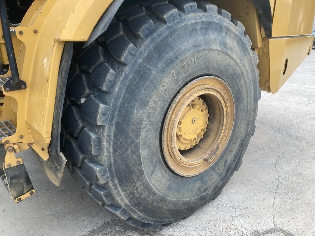 CAT 745 Tombereau articulé