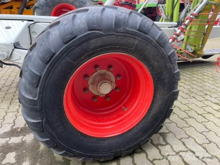 CLAAS Liner 3600 Faucheuse andaineuse automotrice
