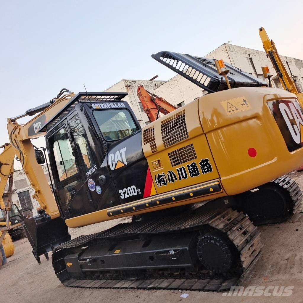 CAT 320 D2L Pelle sur chenilles