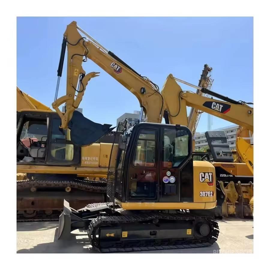 CAT 307 E2 Pelle sur chenilles