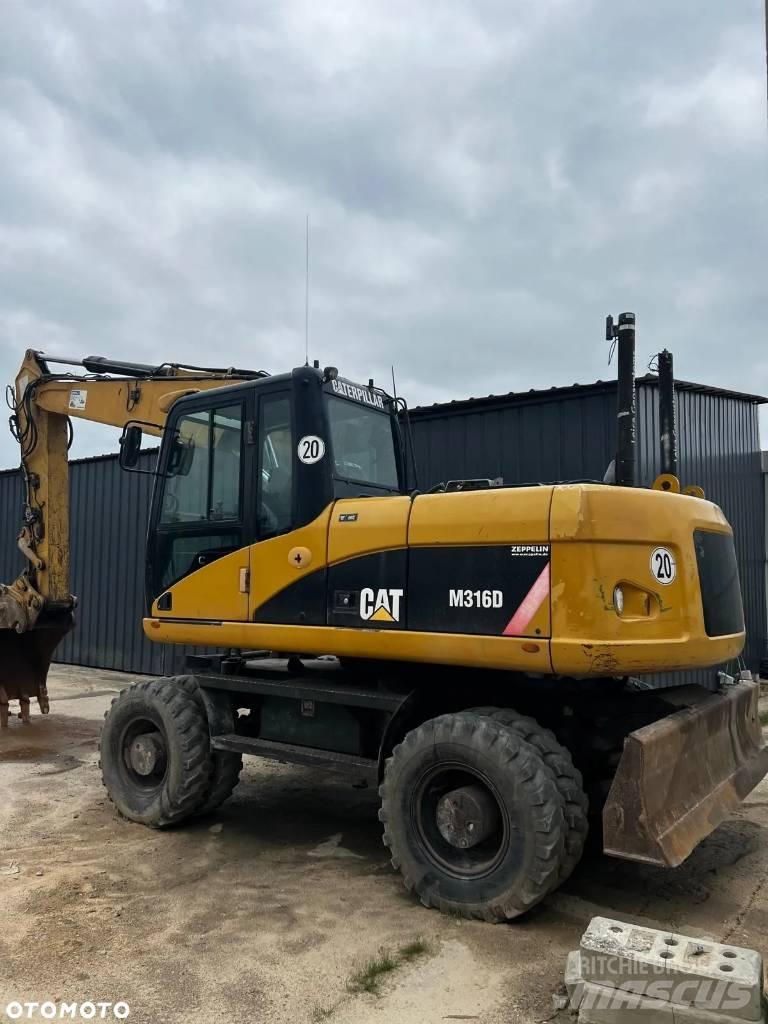 CAT M 316 D Pelle sur pneus