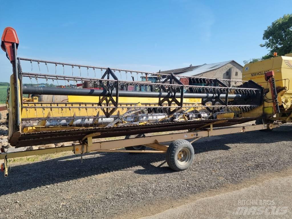 New Holland TX 68 Moissonneuse batteuse