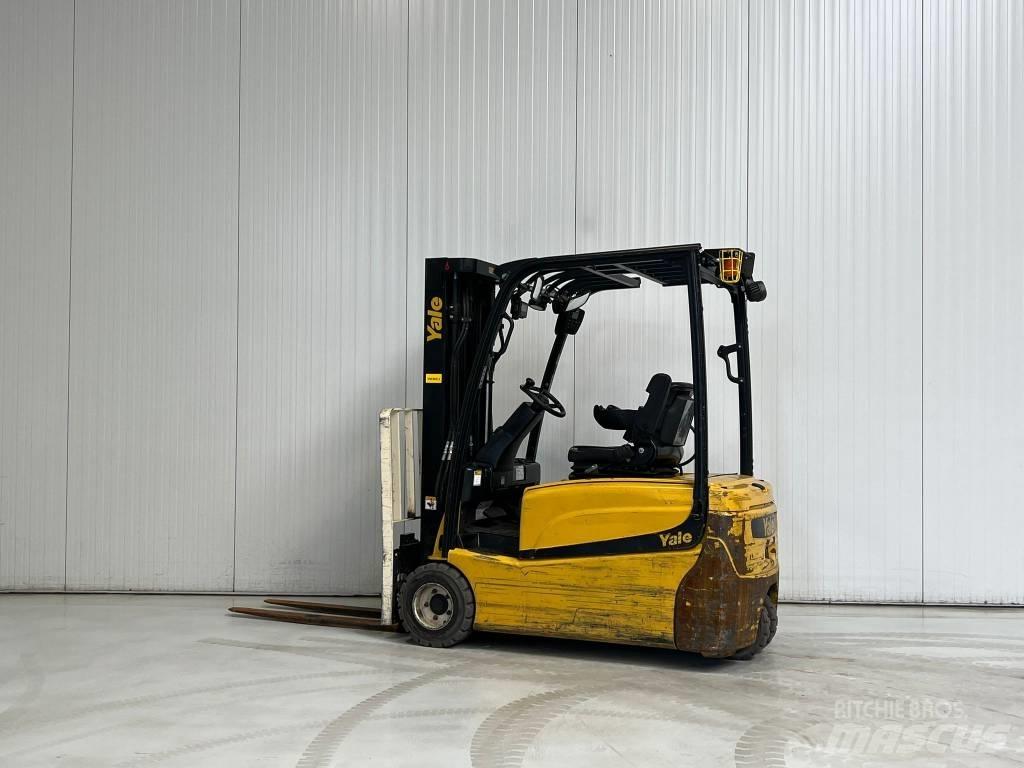 Yale ERP20VT LWB Chariots élévateurs électriques