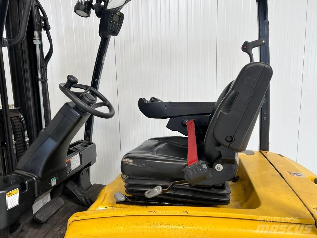 Yale ERP20VT LWB Chariots élévateurs électriques