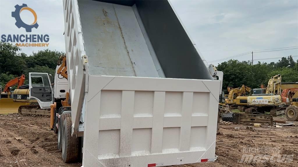 Howo 371 Camion plateau ridelle avec grue