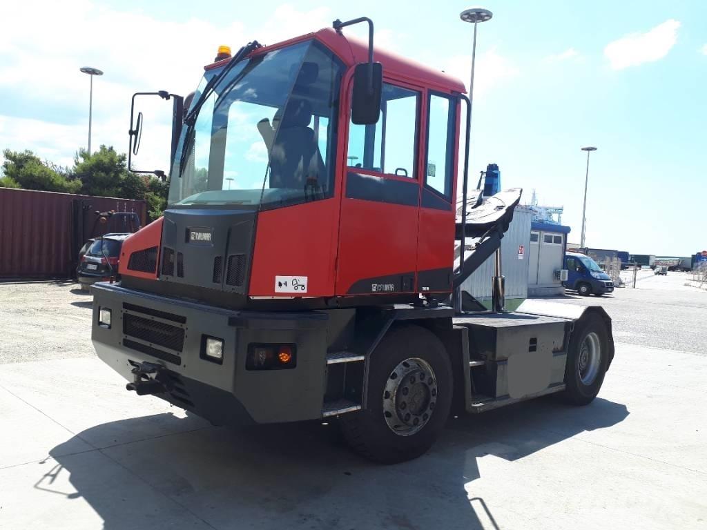 Kalmar TR618i Tracteur de manœuvre