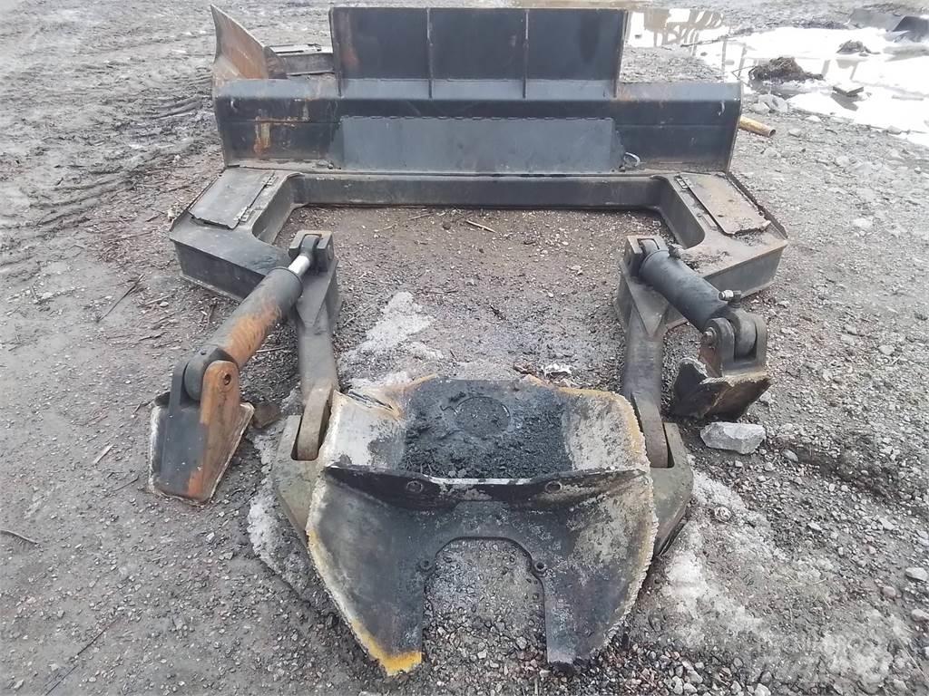 Komatsu 895 Autres accessoires pour matériel forestier