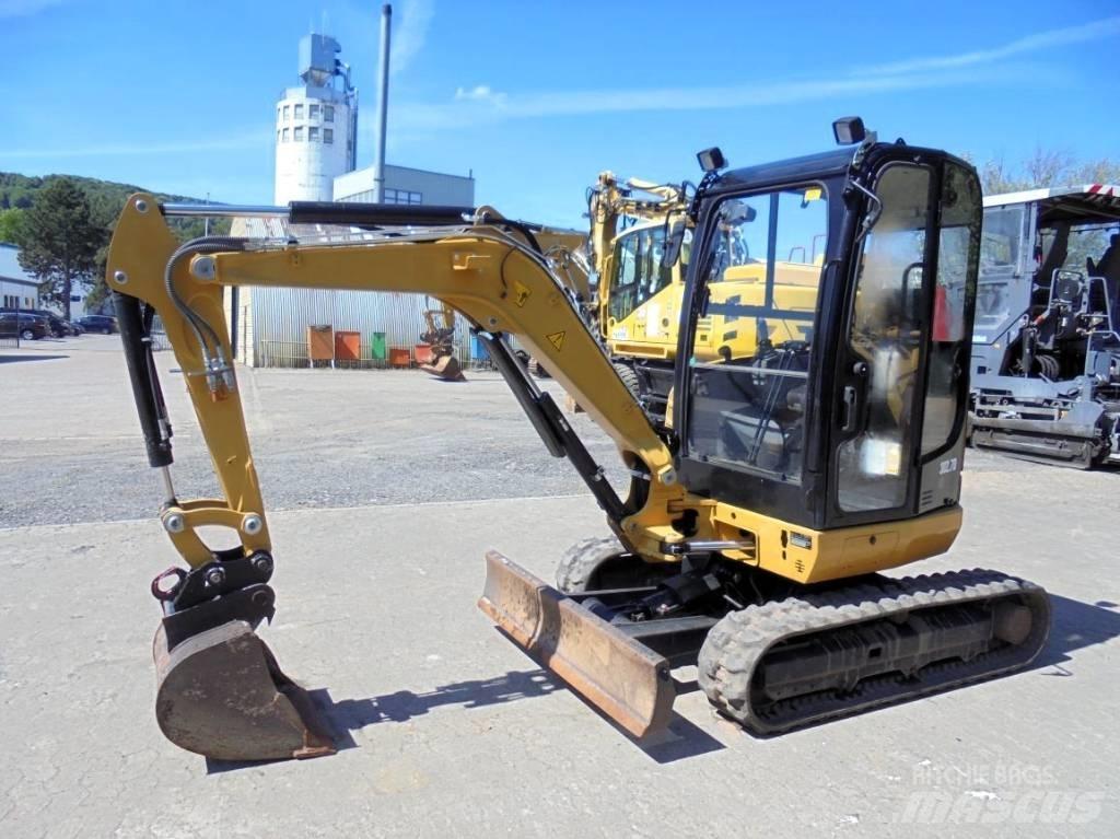 CAT 302.7 D CR Mini pelle < 7t