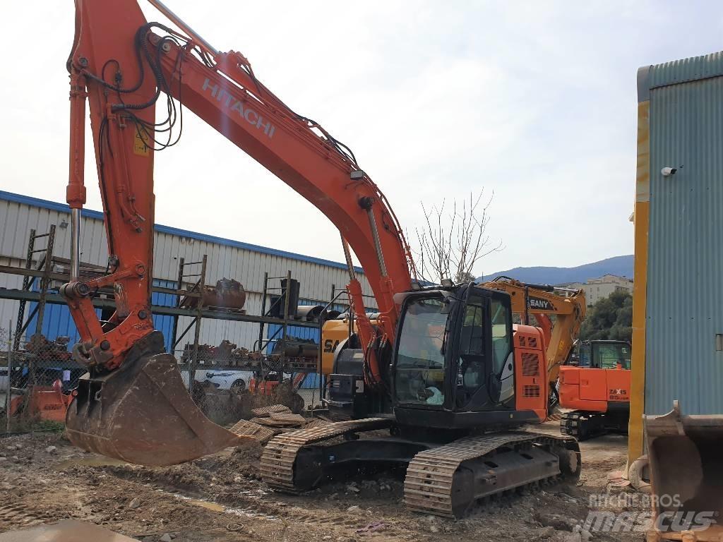 Hitachi ZX225USLC Pelle sur chenilles
