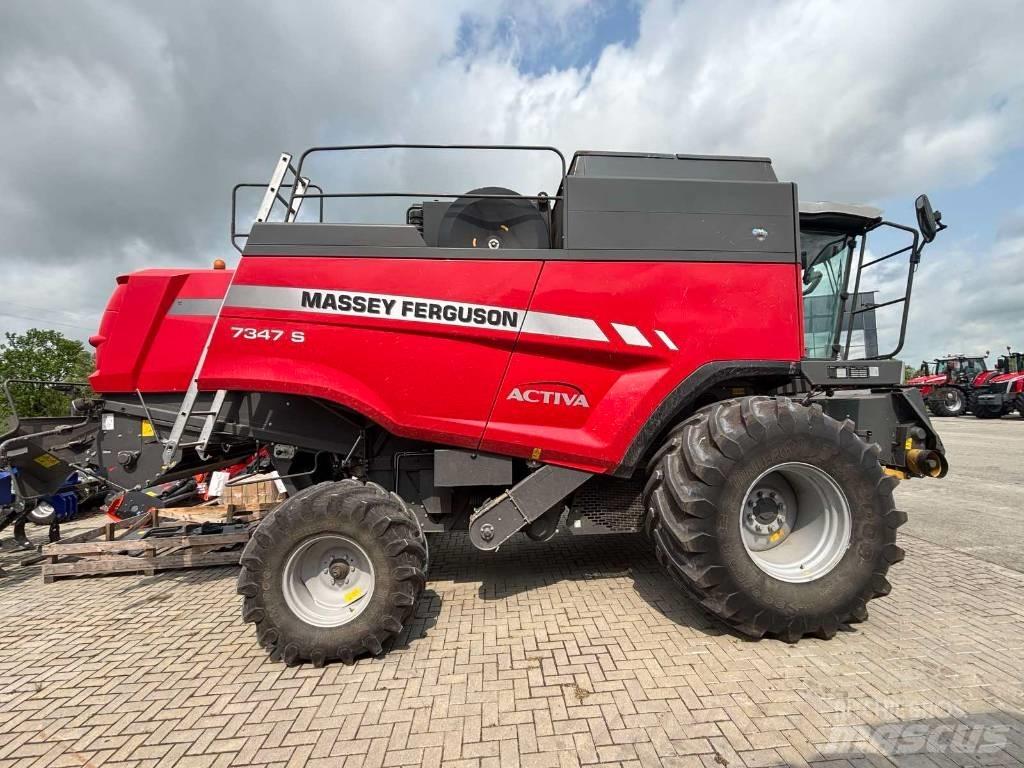 Massey Ferguson 7347 Moissonneuse batteuse
