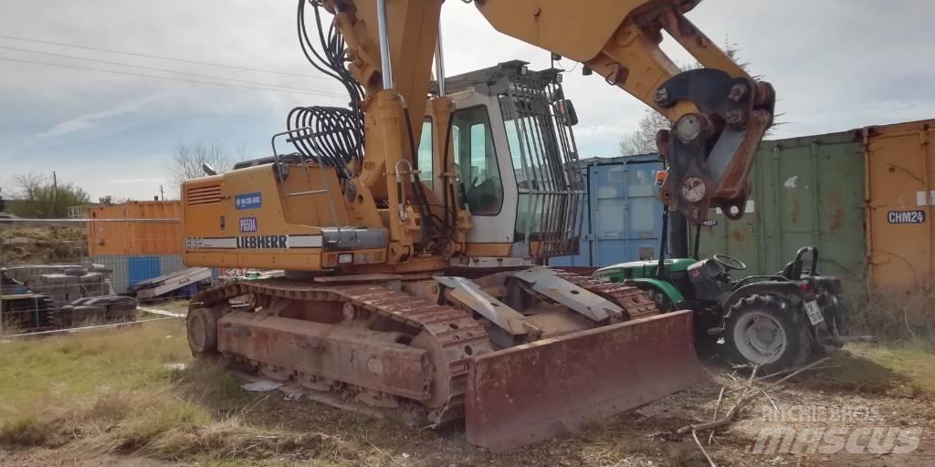 Liebherr R 932 T Pelle spéciale