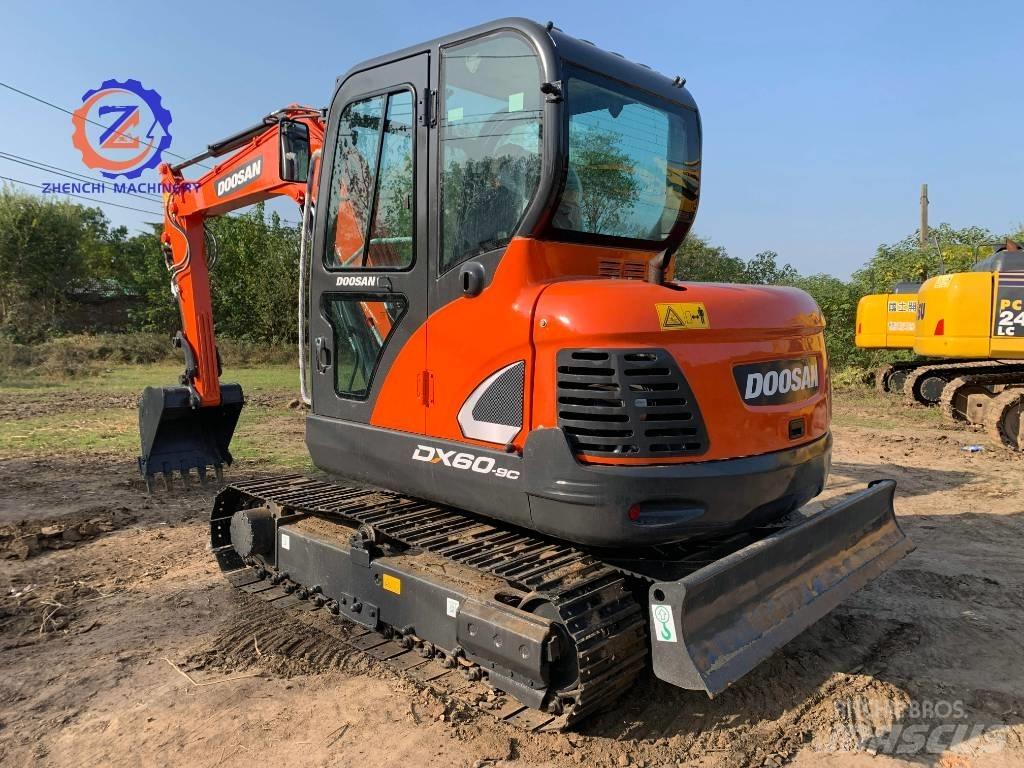 Doosan DX 60 Mini pelle < 7t