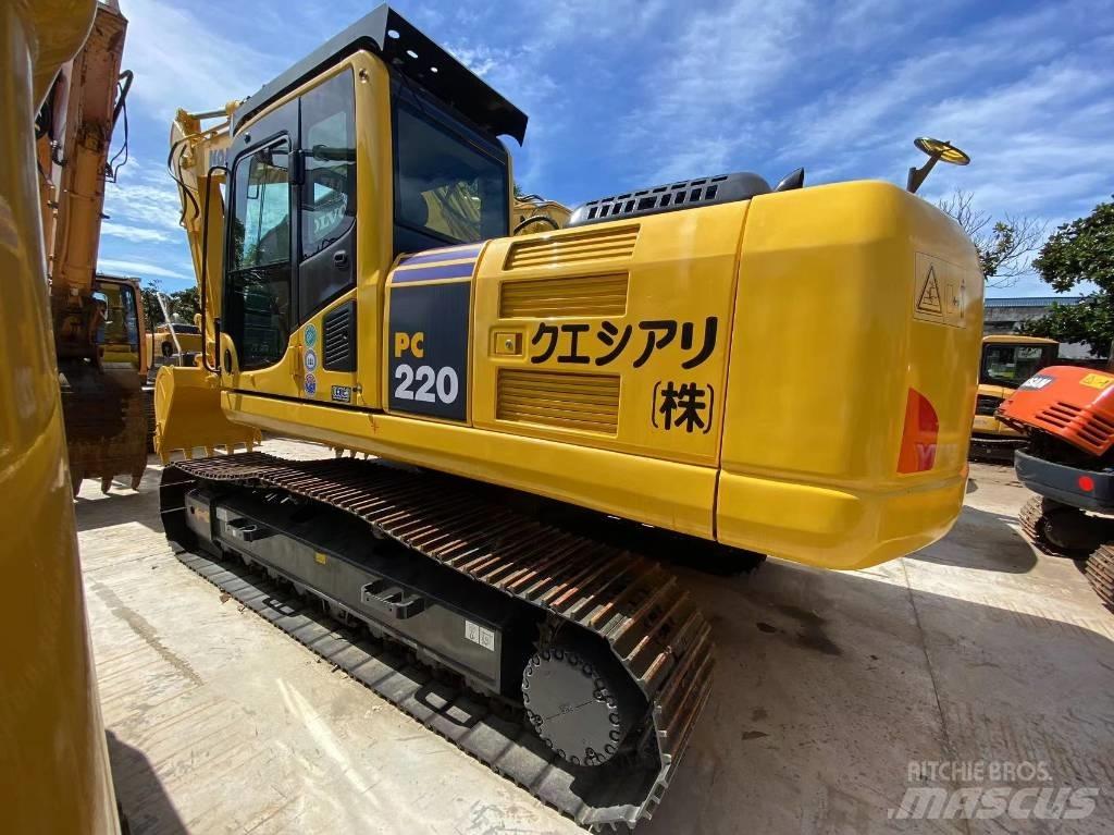Komatsu PC220-7 Pelle sur chenilles