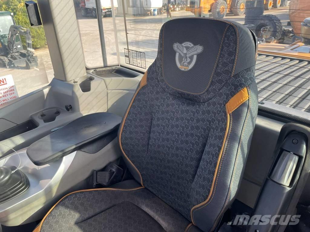 CASE 721G-XT Chargeuse sur pneus