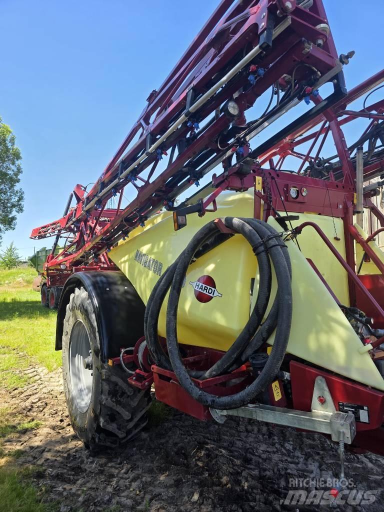 Hardi Navigator 4000 Pulvérisateurs traînés