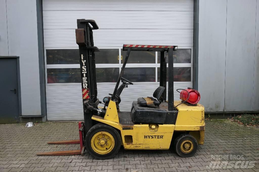 Hyster H 3.00 XM Chariots GPL