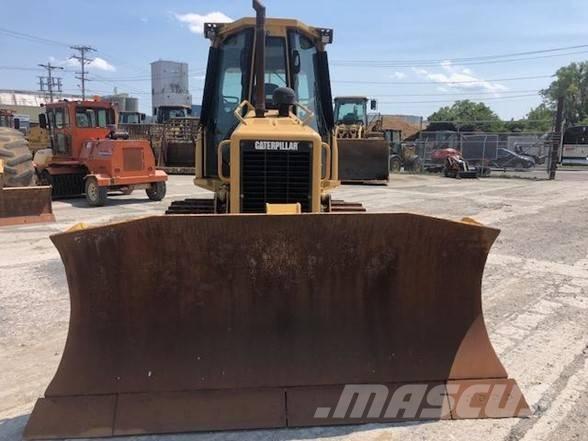 CAT D 5 G XL Bouteurs sur chenilles