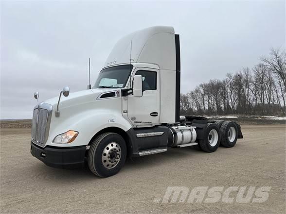 Kenworth T680 Tracteur routier