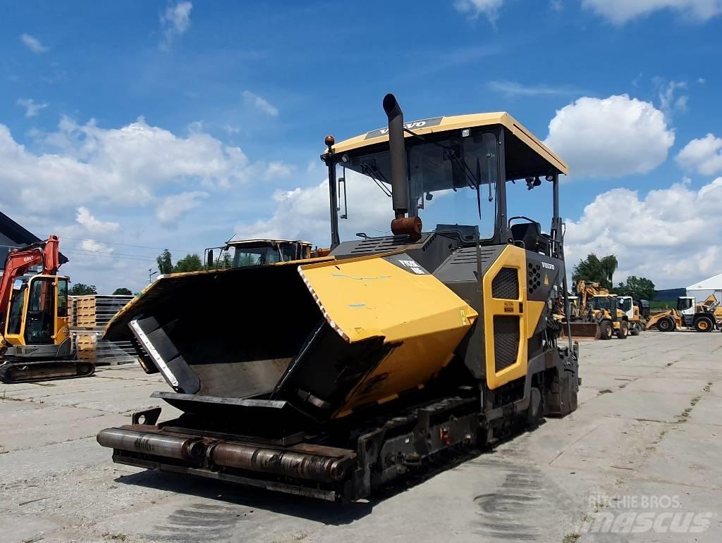 Volvo P 7820C Finisseur