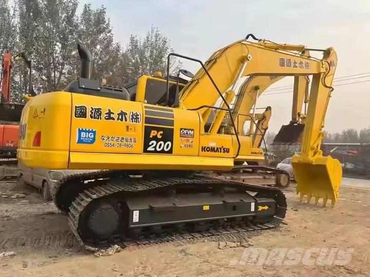 Komatsu PC 200 Pelle sur chenilles