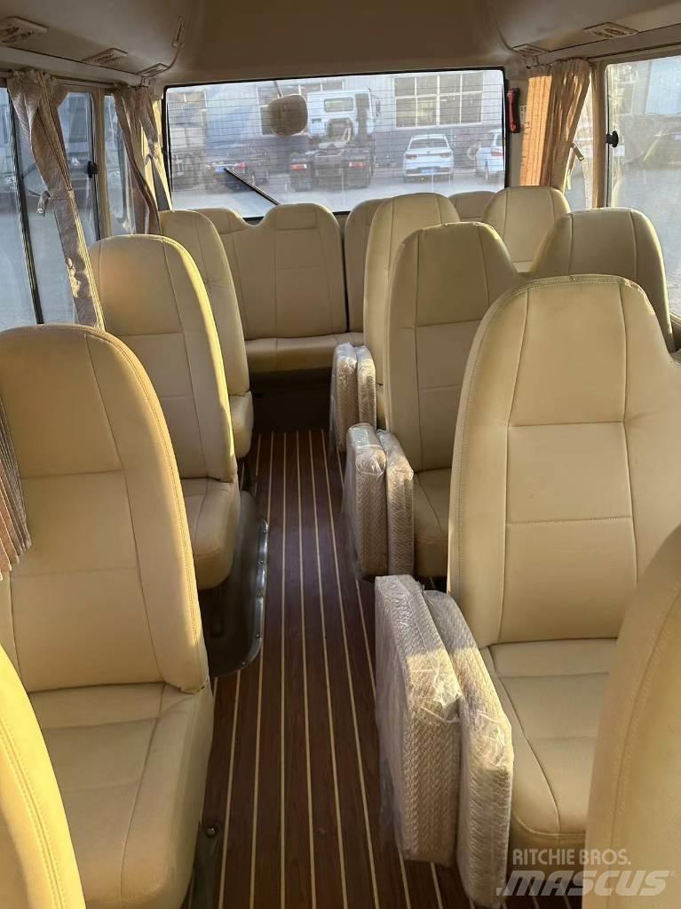 Toyota Coaster Autobus interurbain