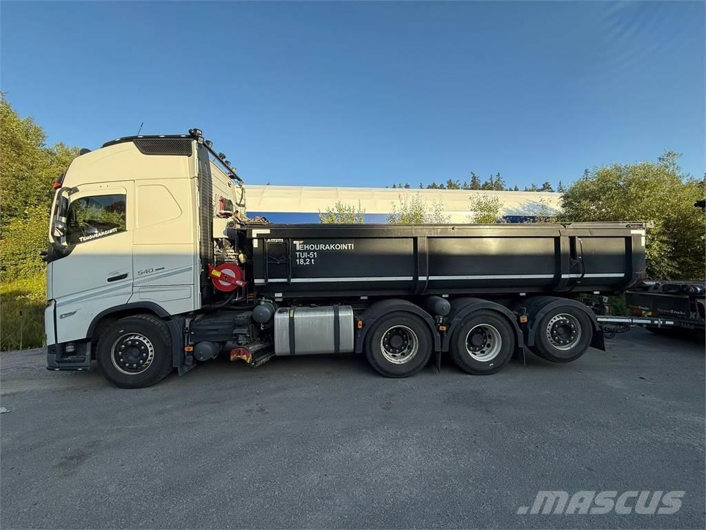 Volvo FH540 8x4 Camion benne