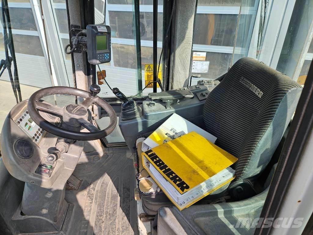 Liebherr L538 Chargeuse sur pneus
