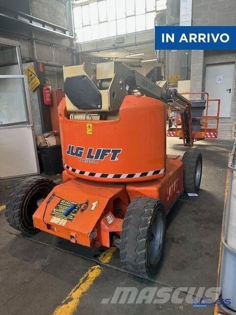 JLG E450AJ Nacelles articulées