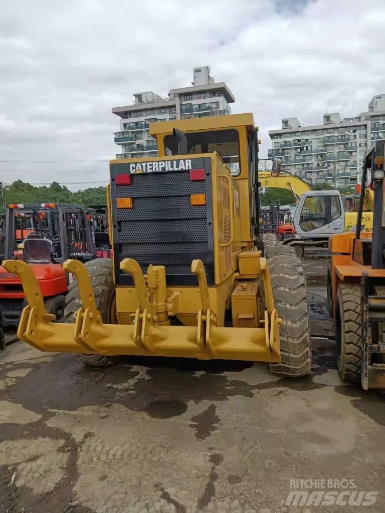 CAT 12G Niveleuse