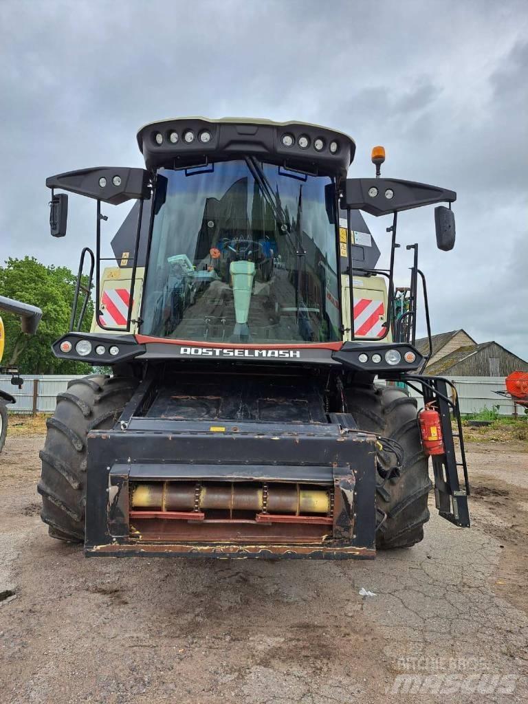Rostselmash RSM 161 Moissonneuse batteuse