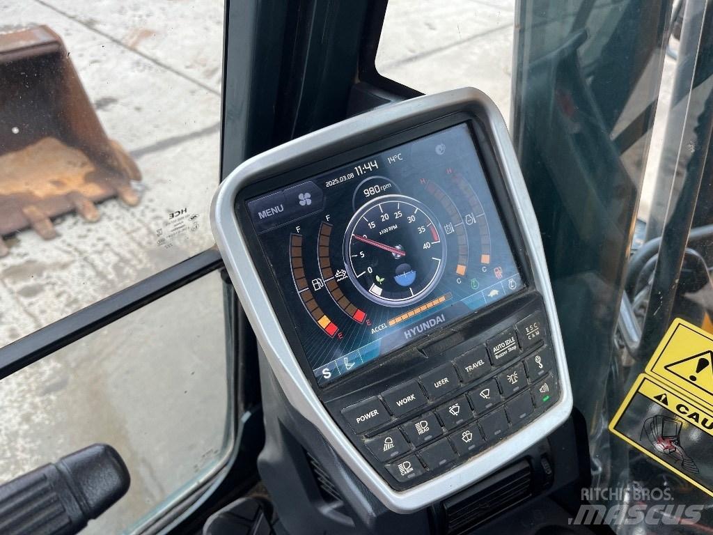 Hyundai HX140LC Pelle sur chenilles