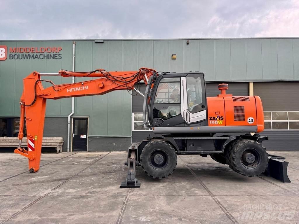 Hitachi ZX190W3 Pelle sur pneus