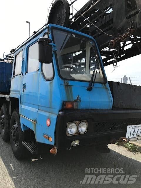 Sumitomo ST350MT Grues mobiles