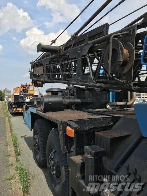 Sumitomo ST350MT Grues mobiles
