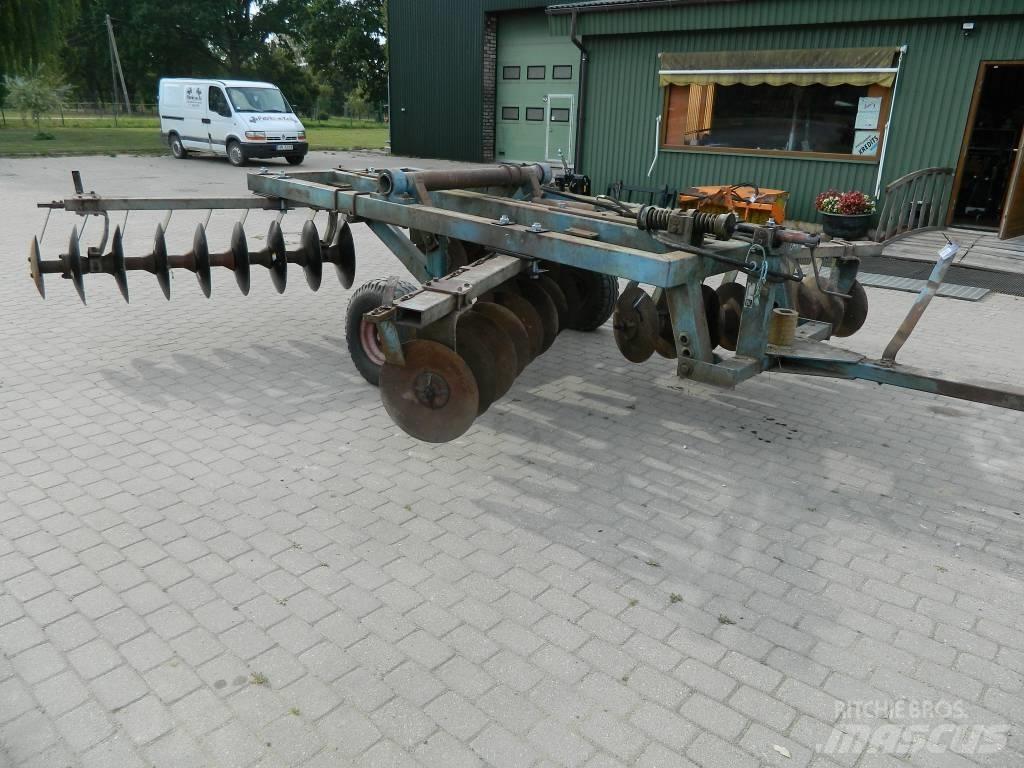 Fiskars FTR32 Crover crop