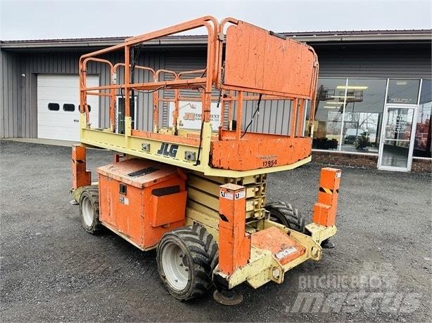 JLG 260 MRT Nacelle ciseaux