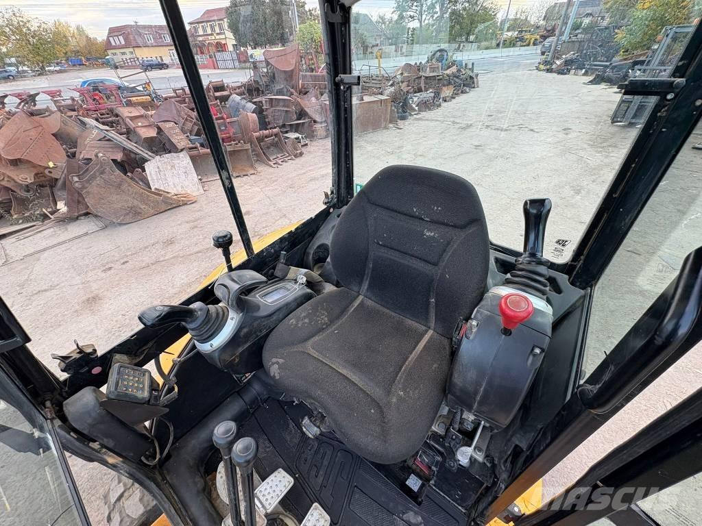 JCB 8025 ZTS Mini pelle < 7t