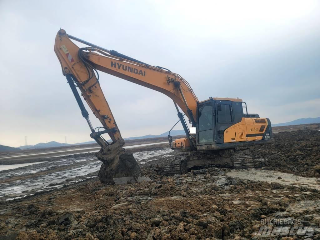 Hyundai HX 220 Pelle sur chenilles