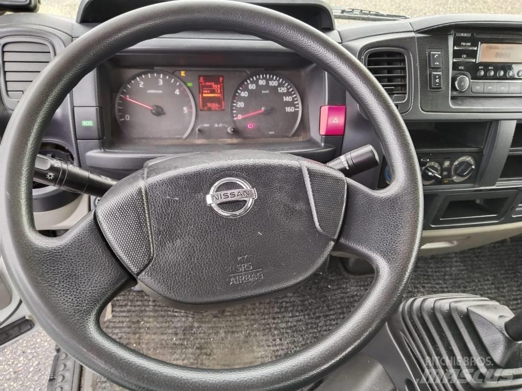 Nissan CABSTAR 35.13 Camion plateau ridelle avec grue