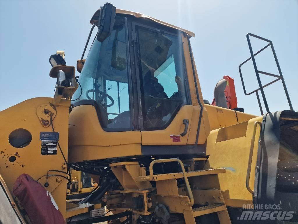 Volvo L 220 F Chargeuse sur pneus