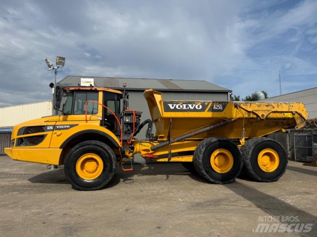 Volvo A 25 G Tombereau articulé