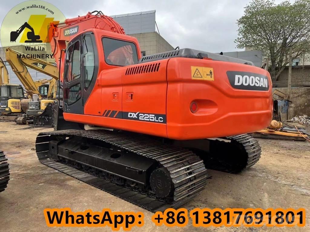 Doosan DX 225 LCA Pelle sur chenilles