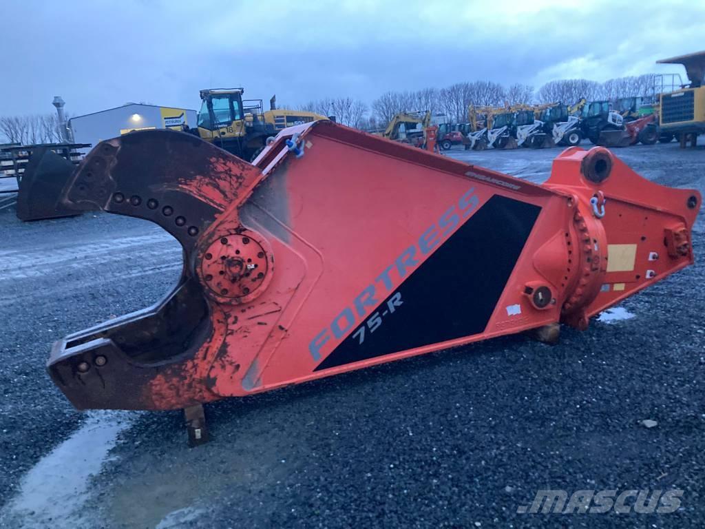  Fortress FS75 Concasseur de Travaux Publics