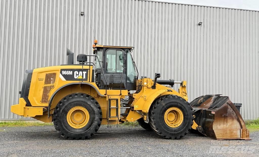 CAT 966 M Chargeuse sur pneus