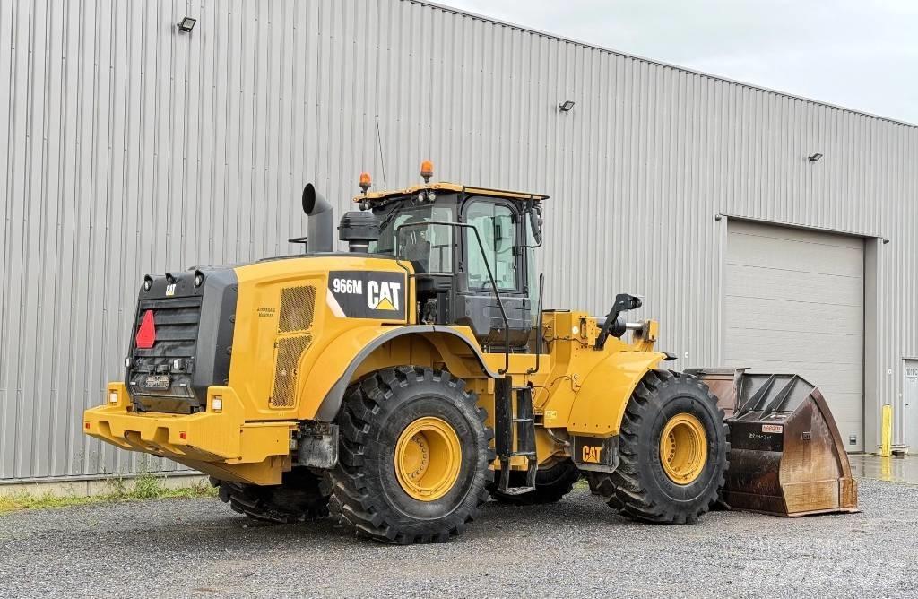 CAT 966 M Chargeuse sur pneus