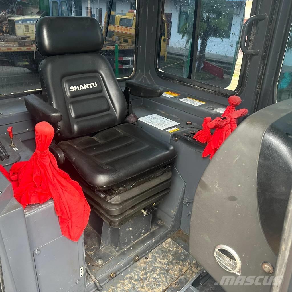 Shantui SD16 Bouteurs sur chenilles