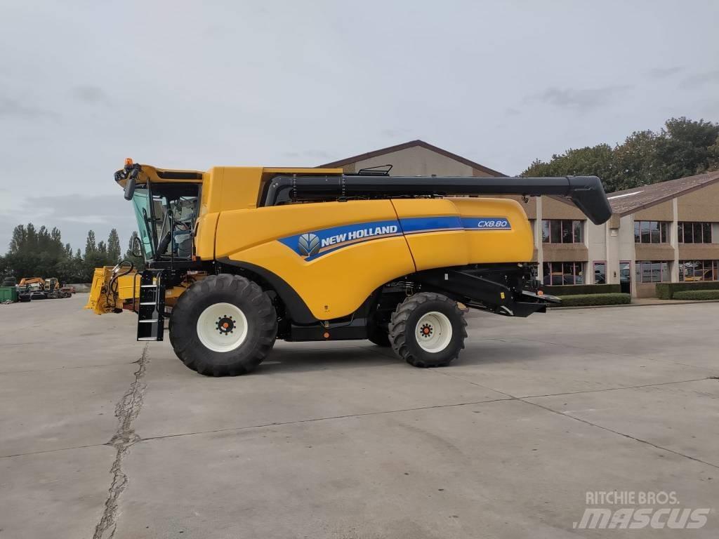 New Holland CX 8.80 Moissonneuse batteuse