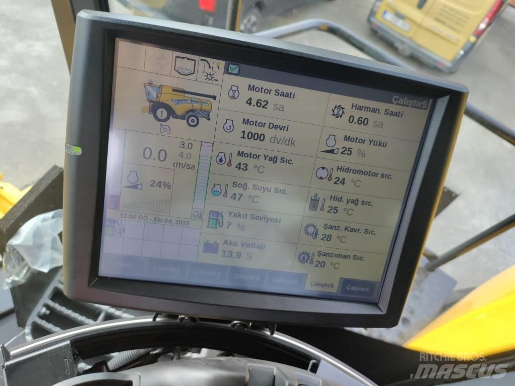 New Holland CX 8.80 Moissonneuse batteuse