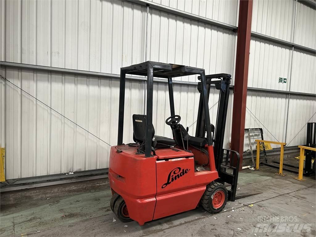 Linde E18 Chariots élévateurs électriques